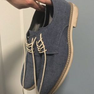 Light Blue light shoes